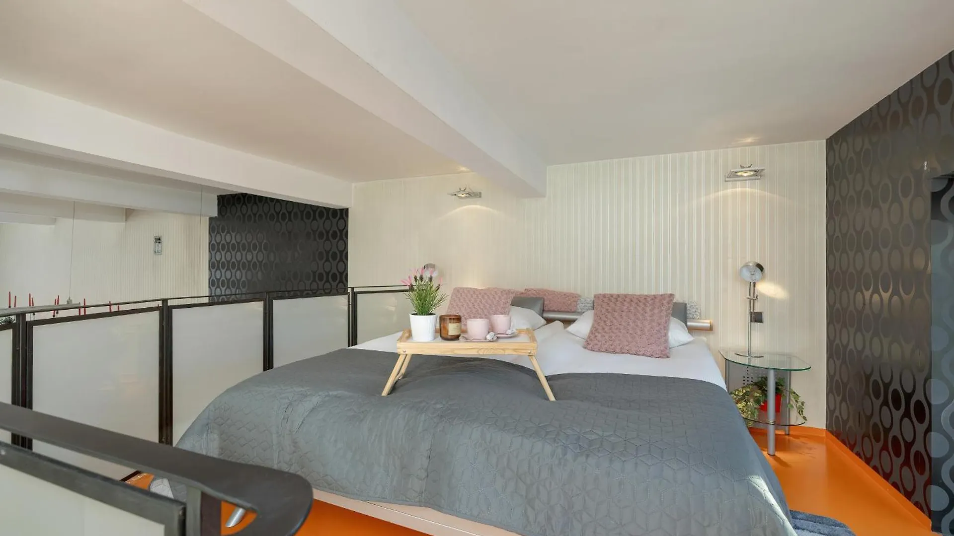 Apartment Apartament Przyszlosci Z Dwiema Sypialniami W Krakowie By Noclegi Renters