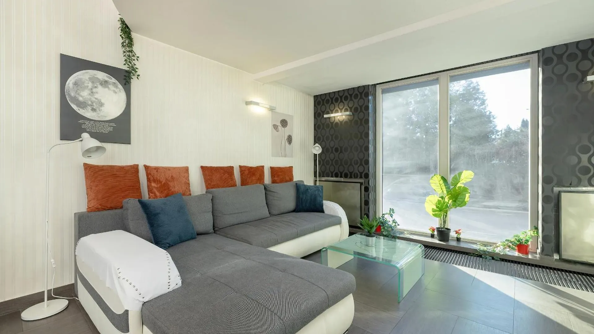 Apartament Przyszlosci Z Dwiema Sypialniami W Krakowie By Noclegi Renters contacts